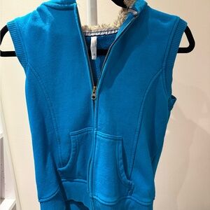 Blue Sleeveless Zip-Up fur vest